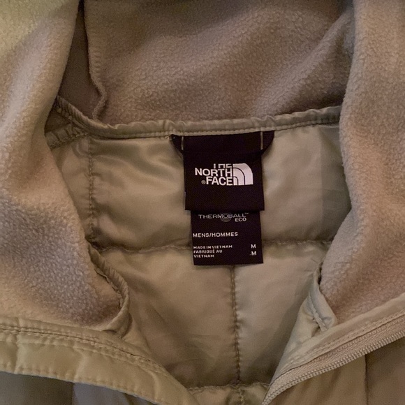 North Face Fleece Zip! Mens Medium. Super comfy - Picture 2 of 6